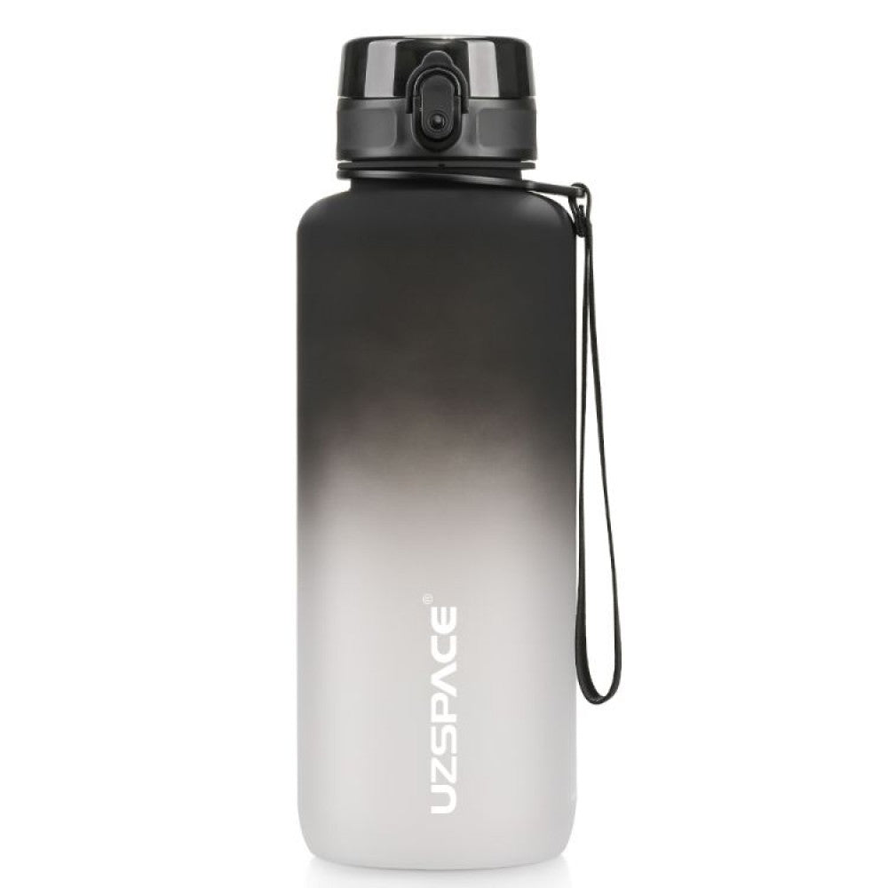Plastic Water Bottle Colorful Frosted 1500Ml Black And White