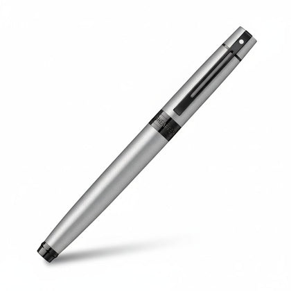 Fountain Pen Matte Gray with Black Trims Medium Nib Sheaffer 300 E9345